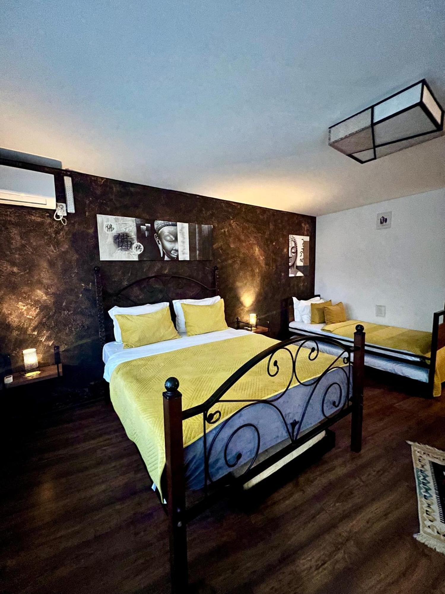 Hotel Fjorr Πρίζρεν Εξωτερικό φωτογραφία