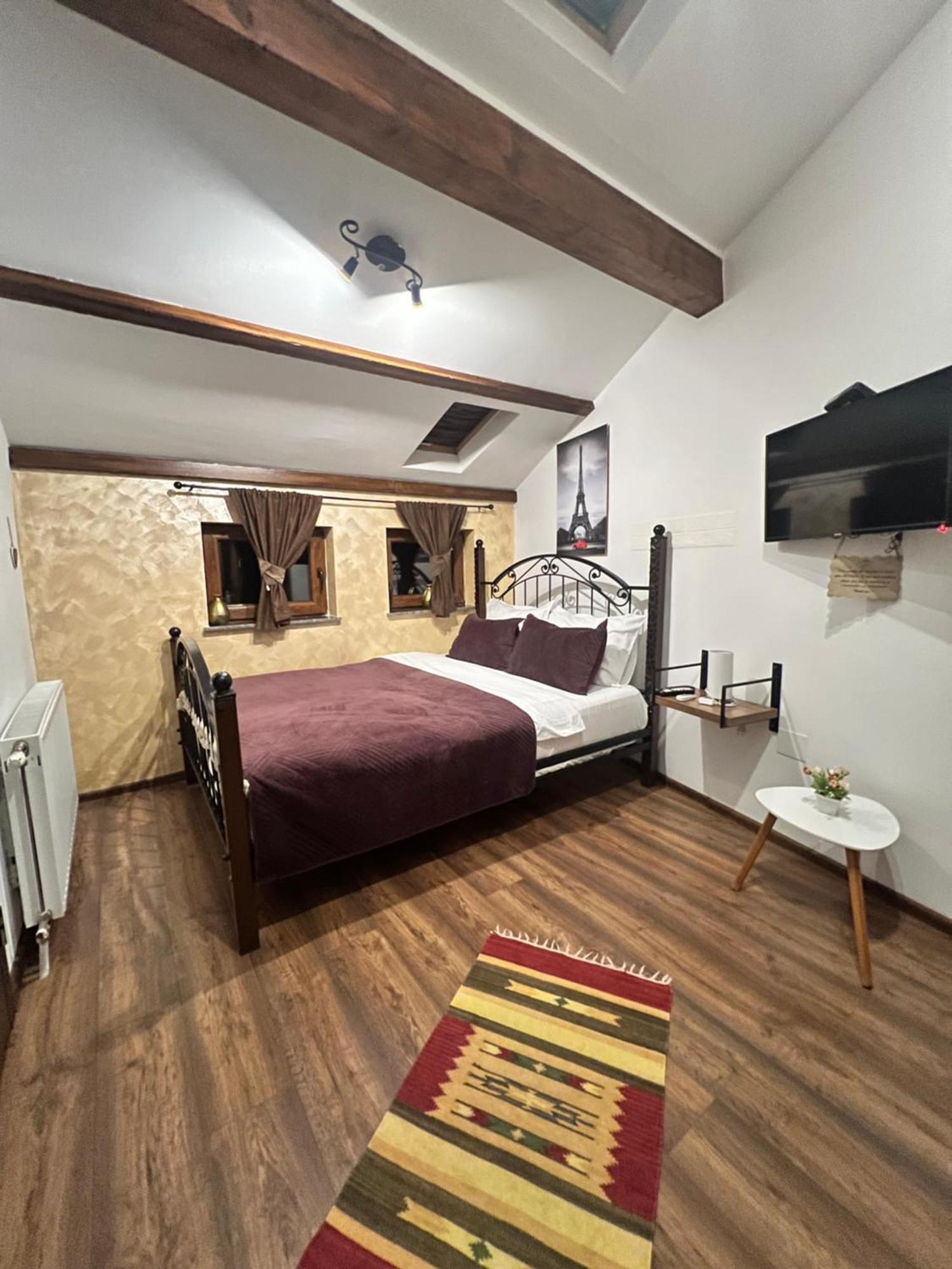 Hotel Fjorr Πρίζρεν Εξωτερικό φωτογραφία