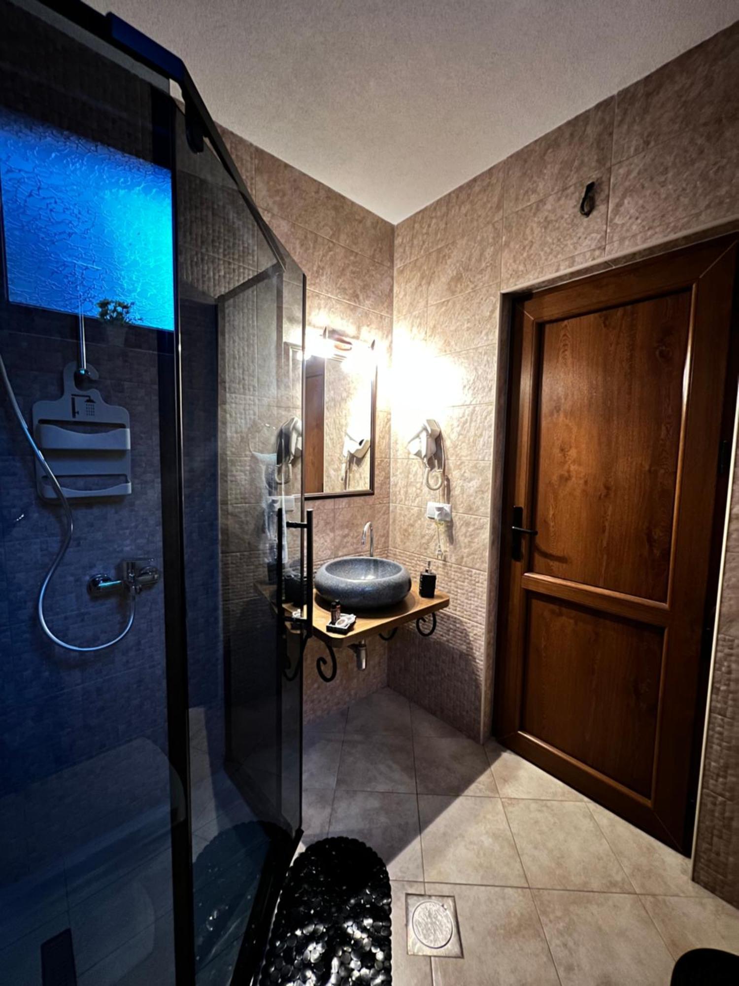Hotel Fjorr Πρίζρεν Εξωτερικό φωτογραφία
